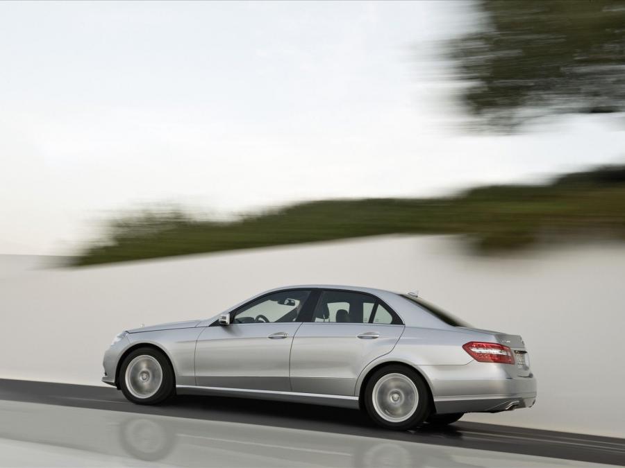  Mercedes-Benz E-Class 2009 года  (фото 68 из 74)